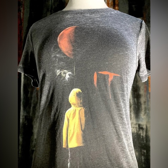 IT Clown Horror Movie Burnout Juniors T-shirt Georgie Balloon Halloween Size L - Picture 7 of 8